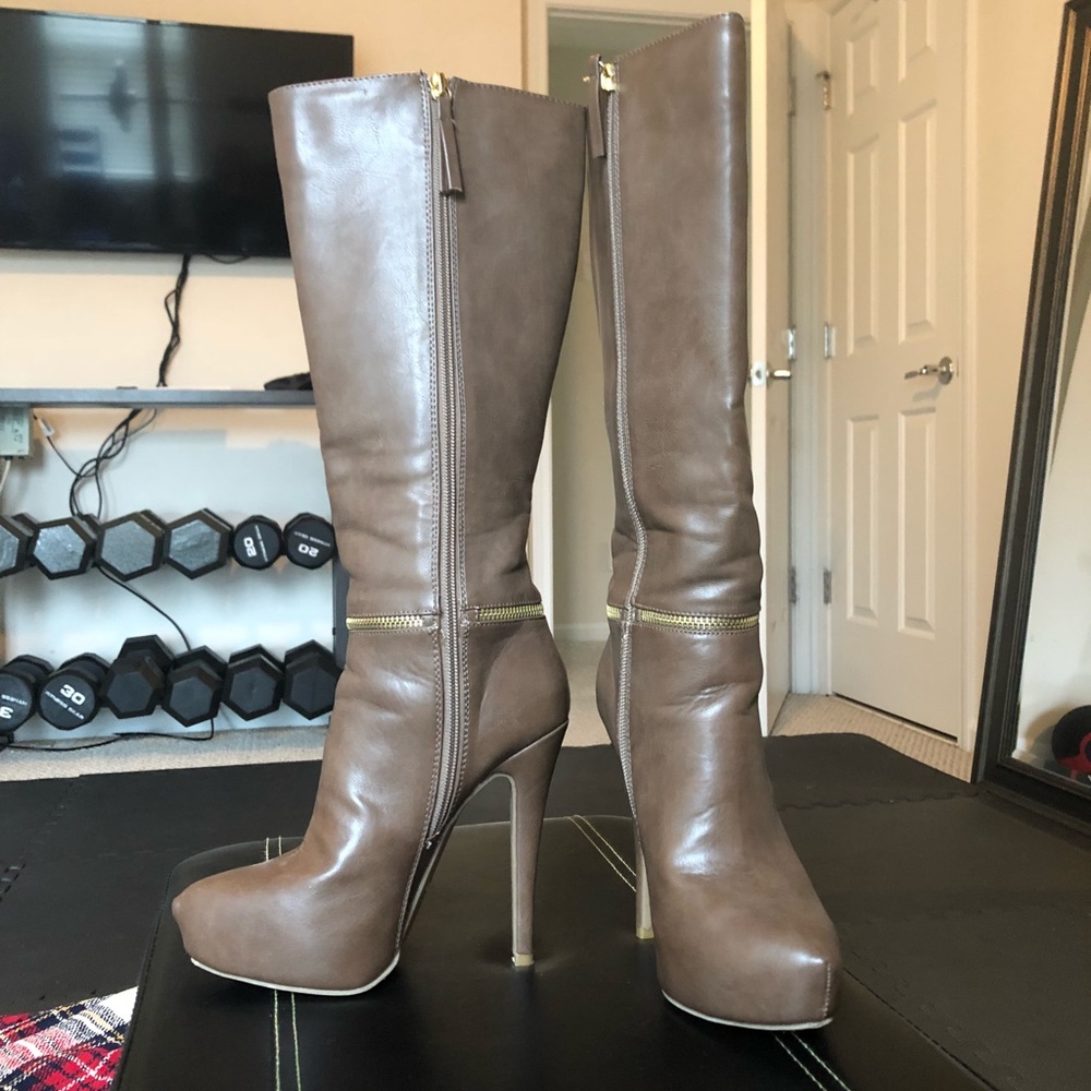 Women's Enzy Mid-Calf Heeled Boots